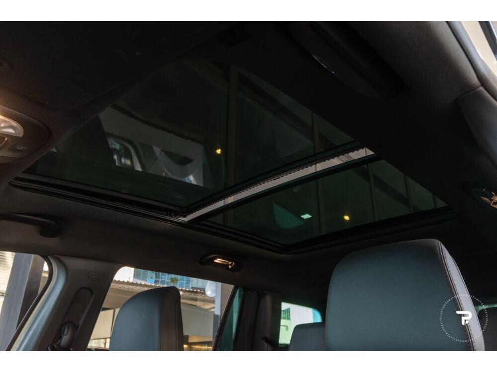 Jeep Commander