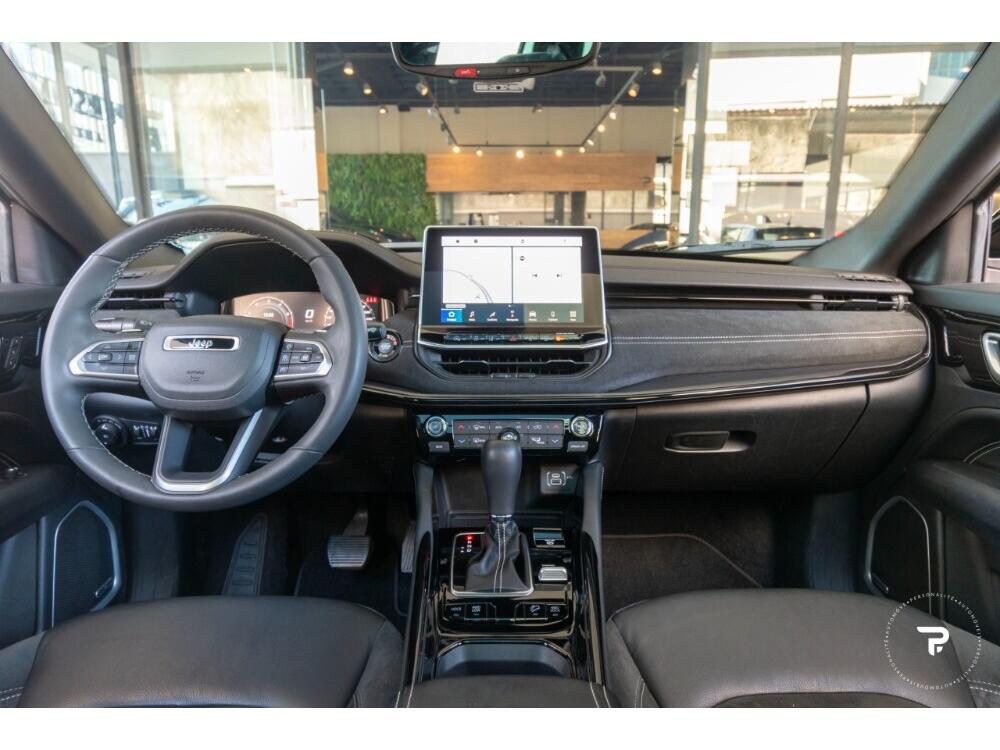 Jeep Commander