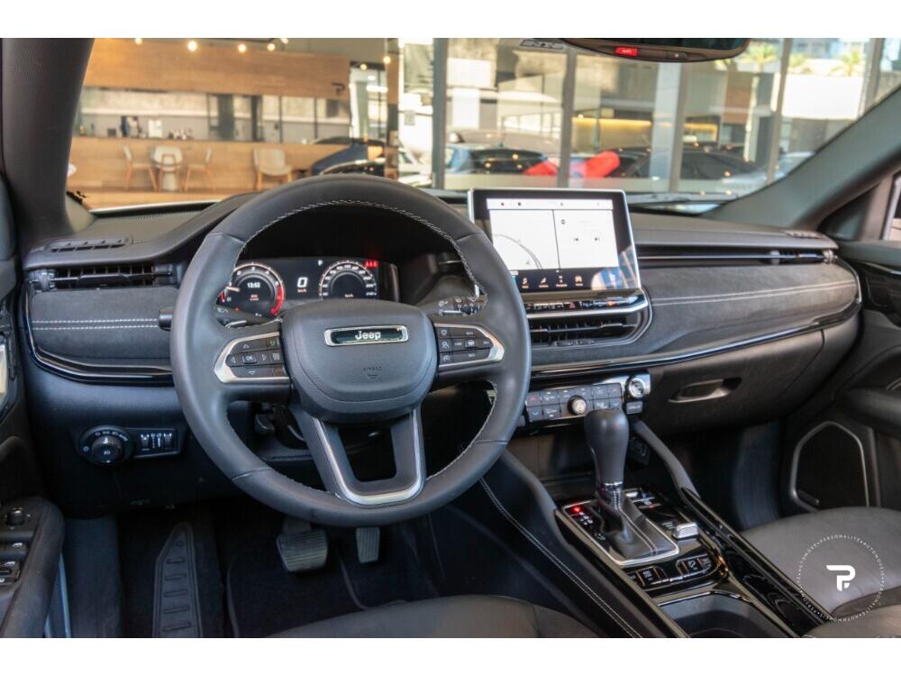 Jeep Commander