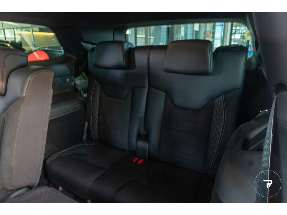Jeep Commander