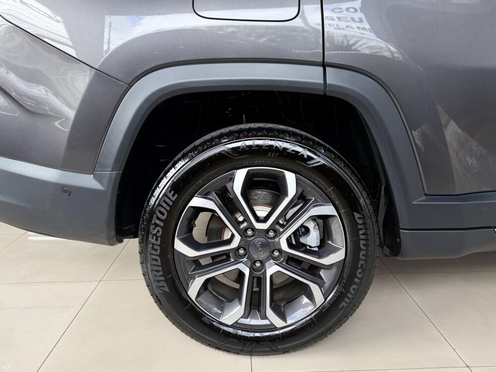 Jeep Commander