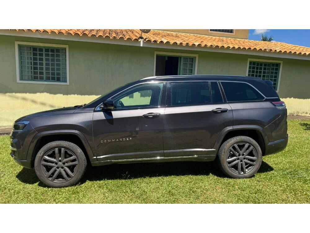 Jeep Commander