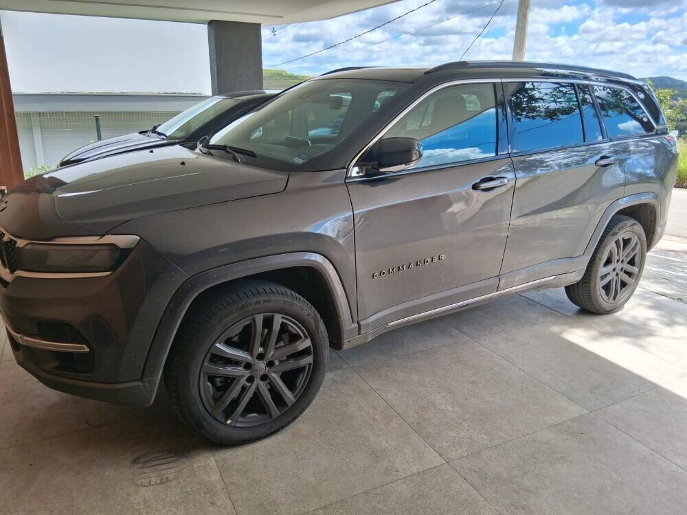 Jeep Commander