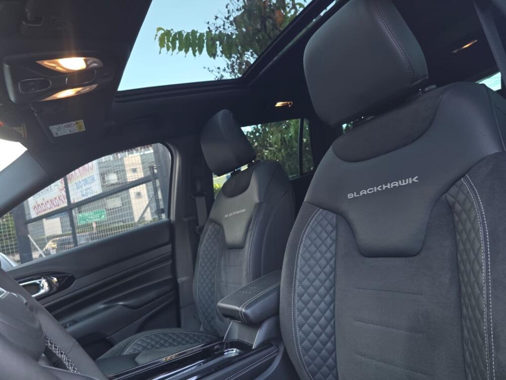 Jeep Commander