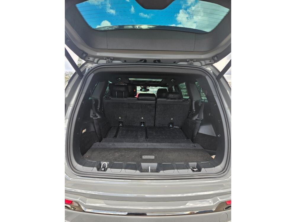 Jeep Commander