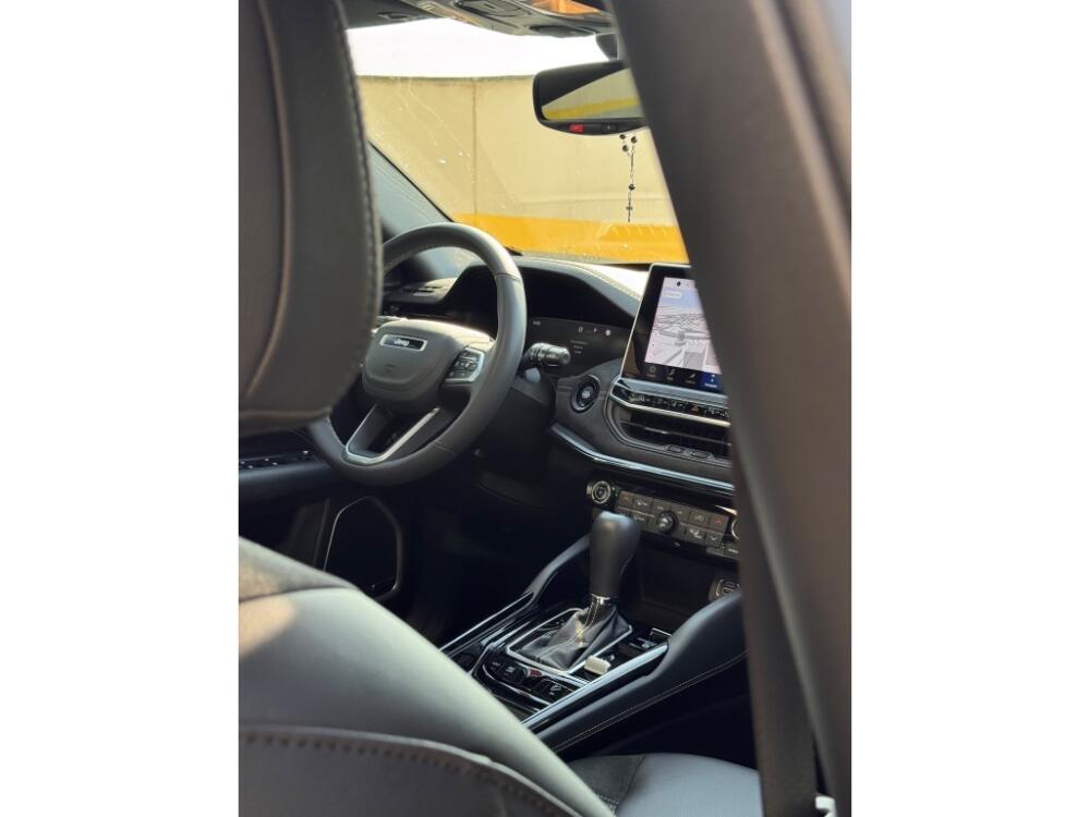 Jeep Commander