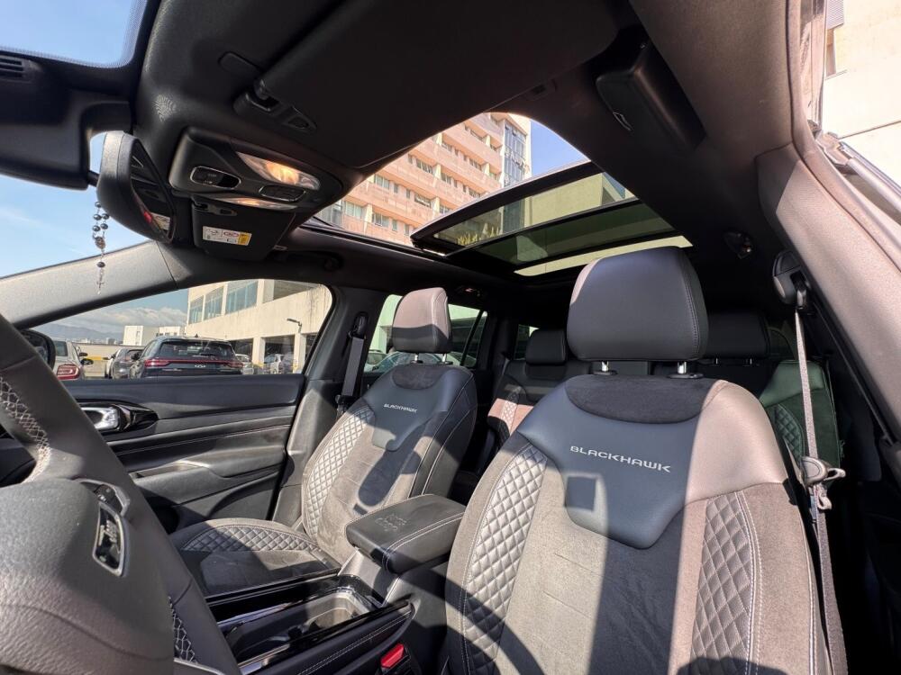 Jeep Commander