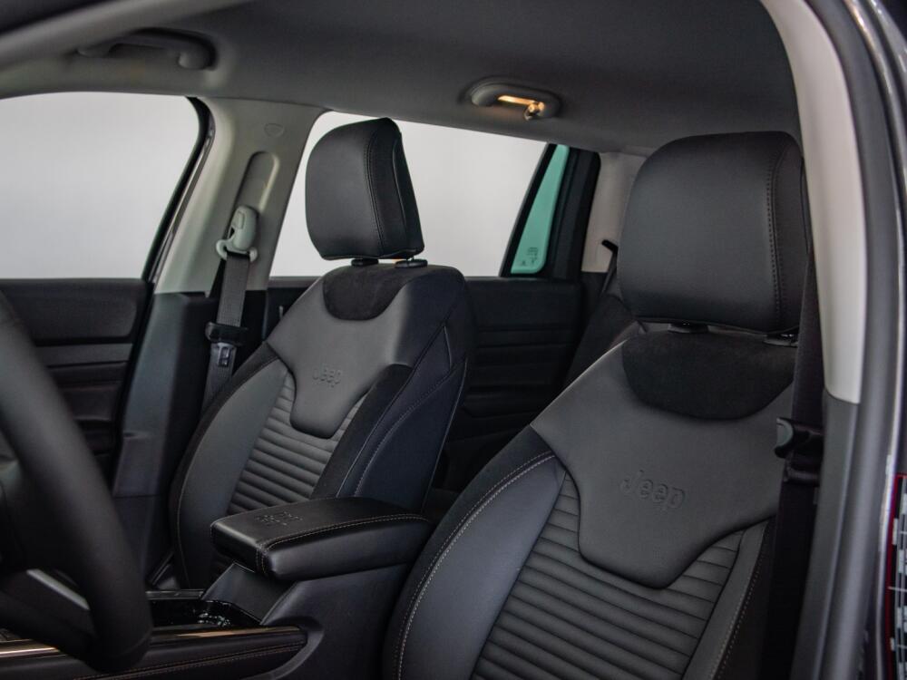 Jeep Commander