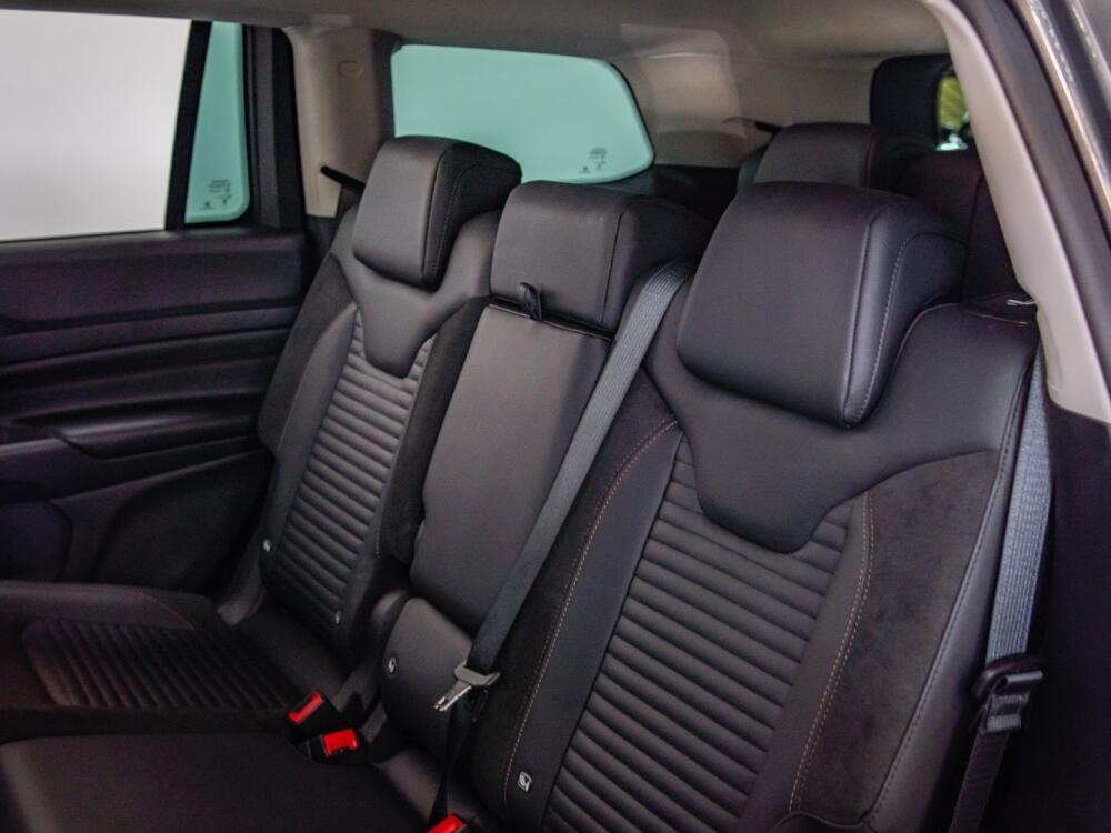 Jeep Commander