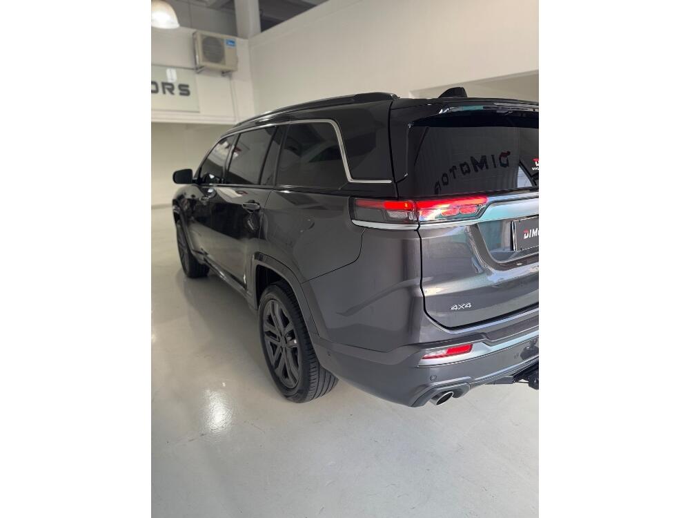 Jeep Commander