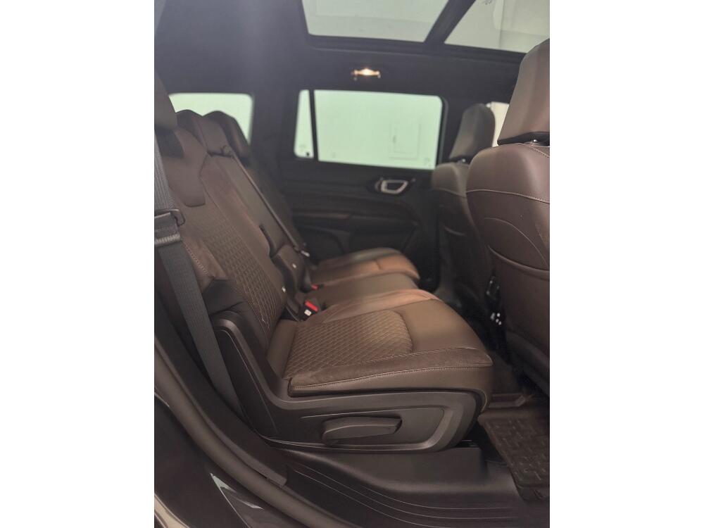 Jeep Commander