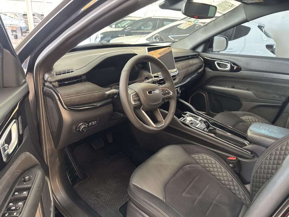 Jeep Commander
