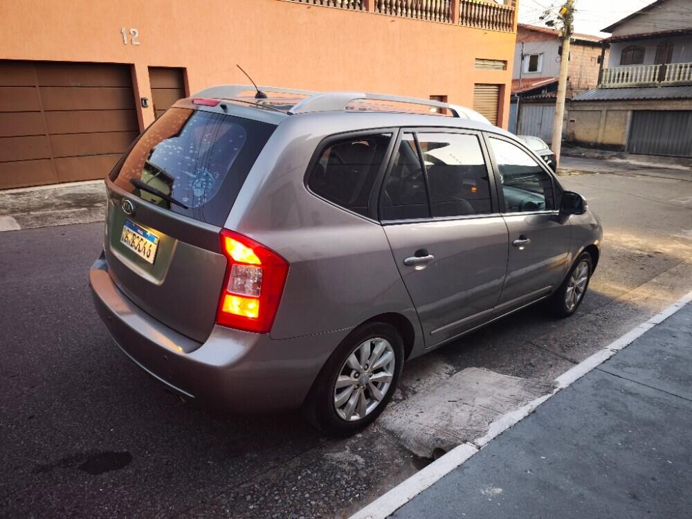 Kia Carens