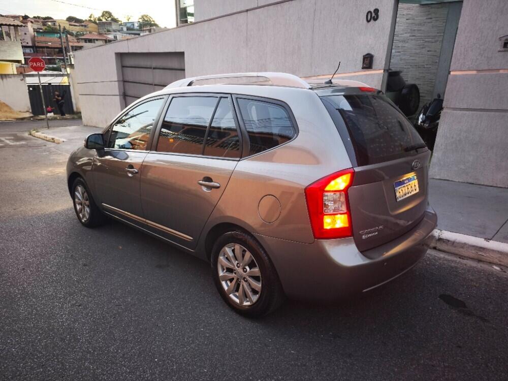 Kia Carens