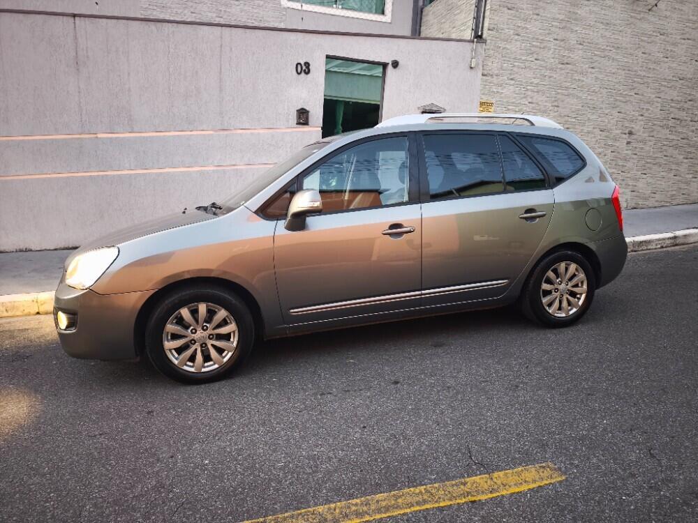 Kia Carens