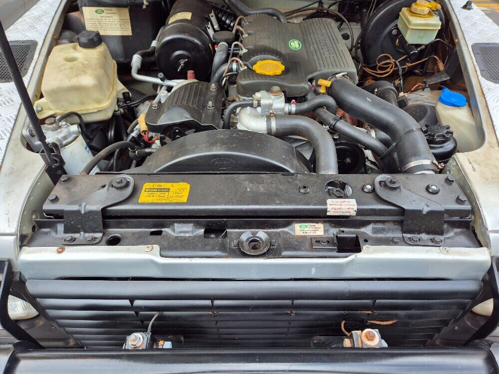 Land Rover Defender 110