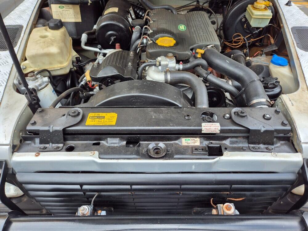 Land Rover Defender 110