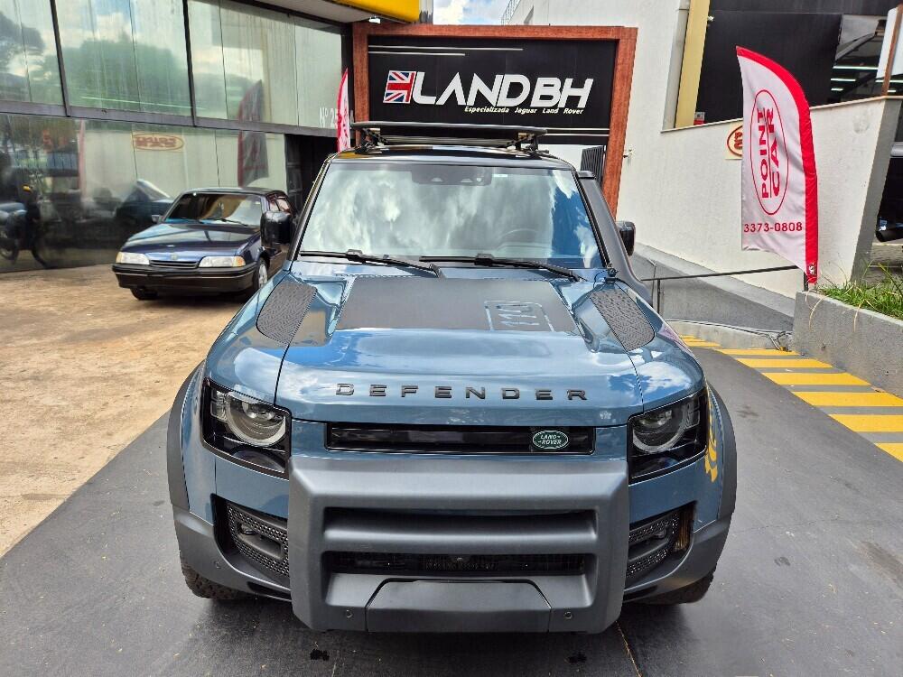 Land Rover Defender 110