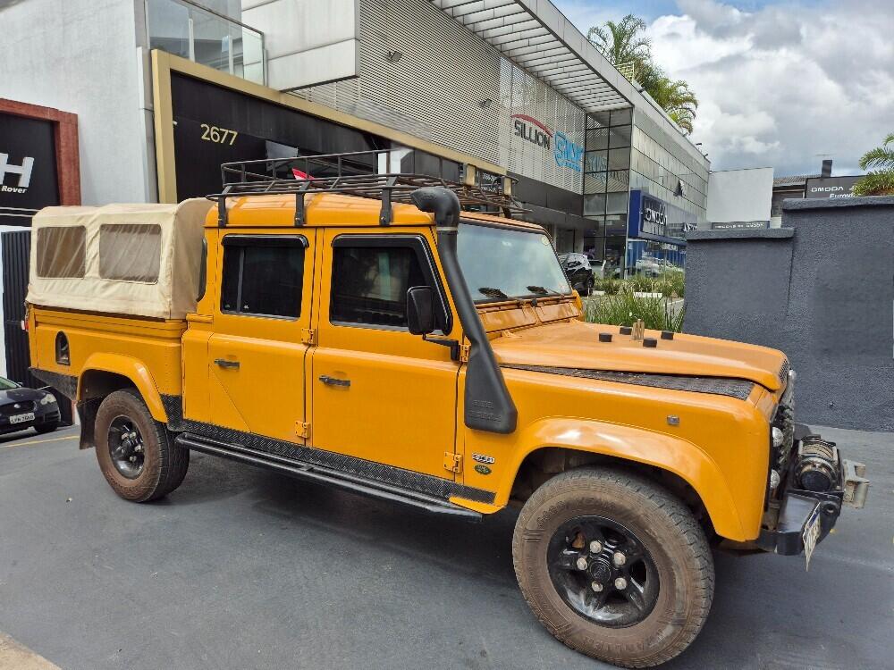 Land Rover Defender 130