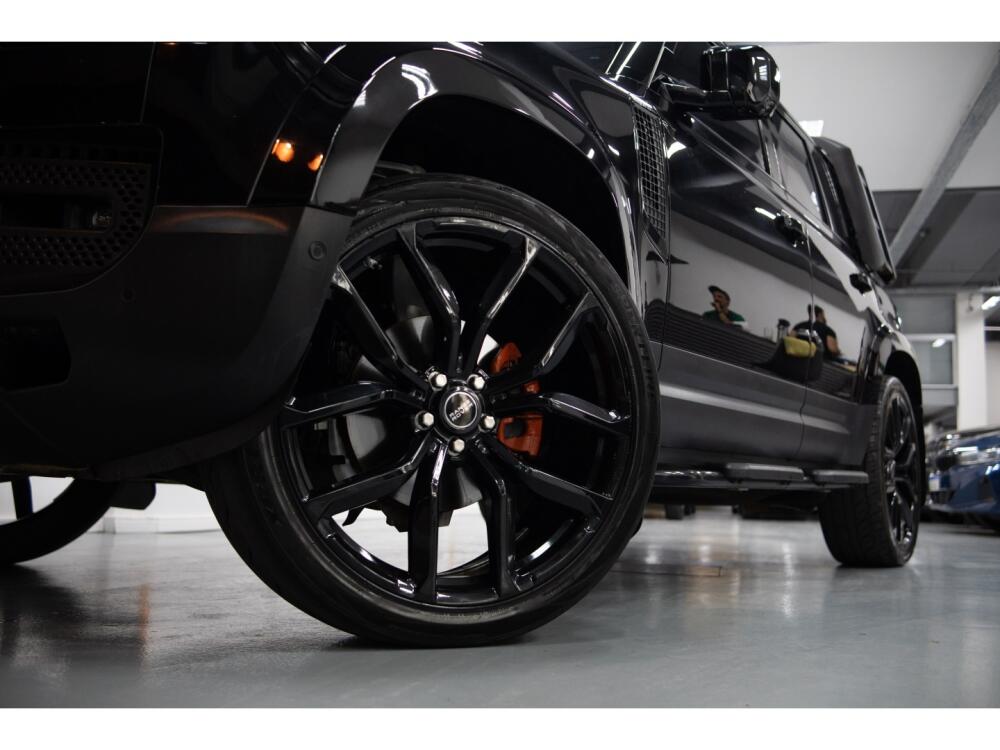 Land Rover Defender 90