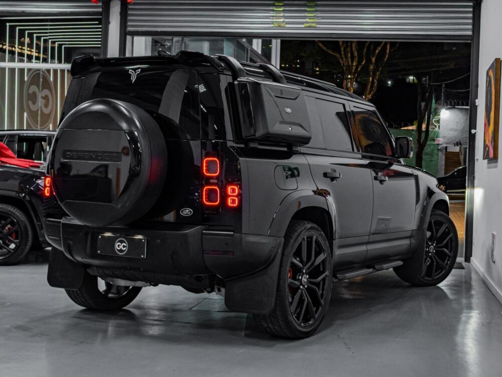 Land Rover Defender 90