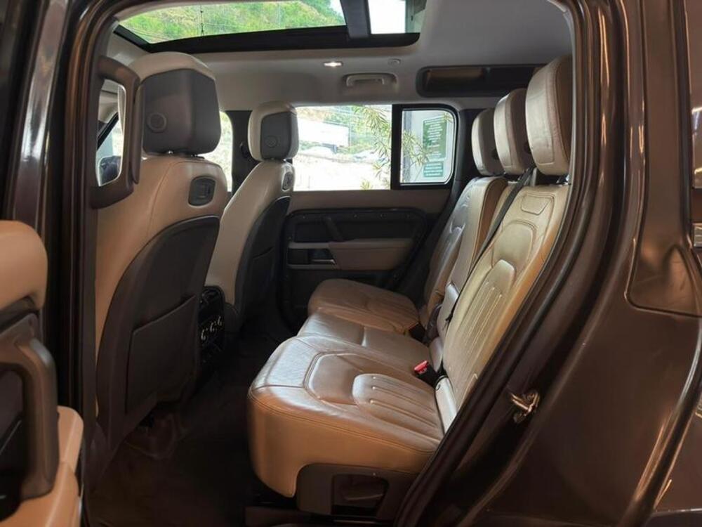 Land Rover Defender 90