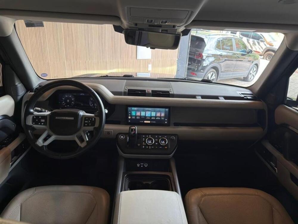 Land Rover Defender 90