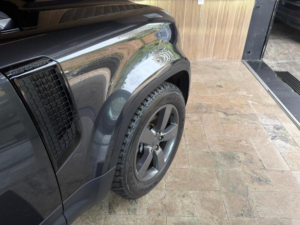 Land Rover Defender 90
