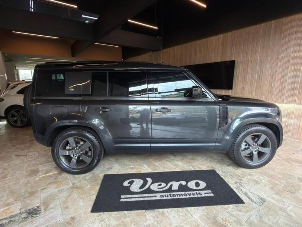Land Rover Defender 90