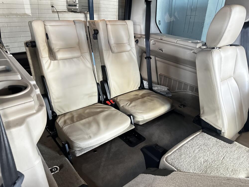Land Rover Discovery 4