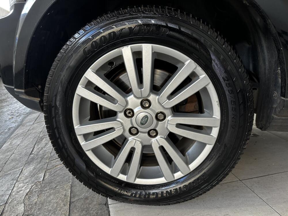 Land Rover Discovery 4