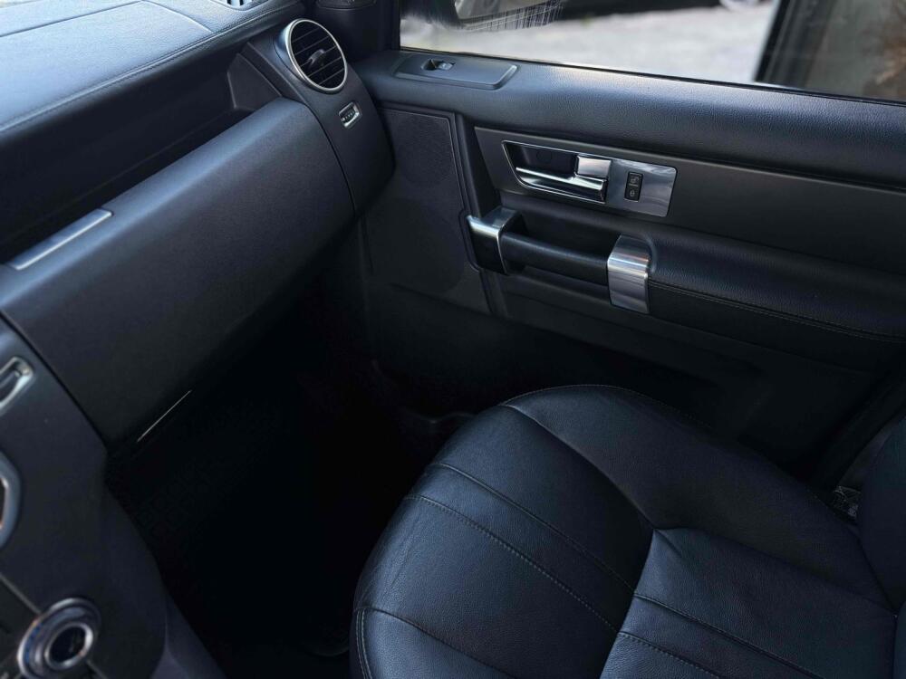 Land Rover Discovery 4