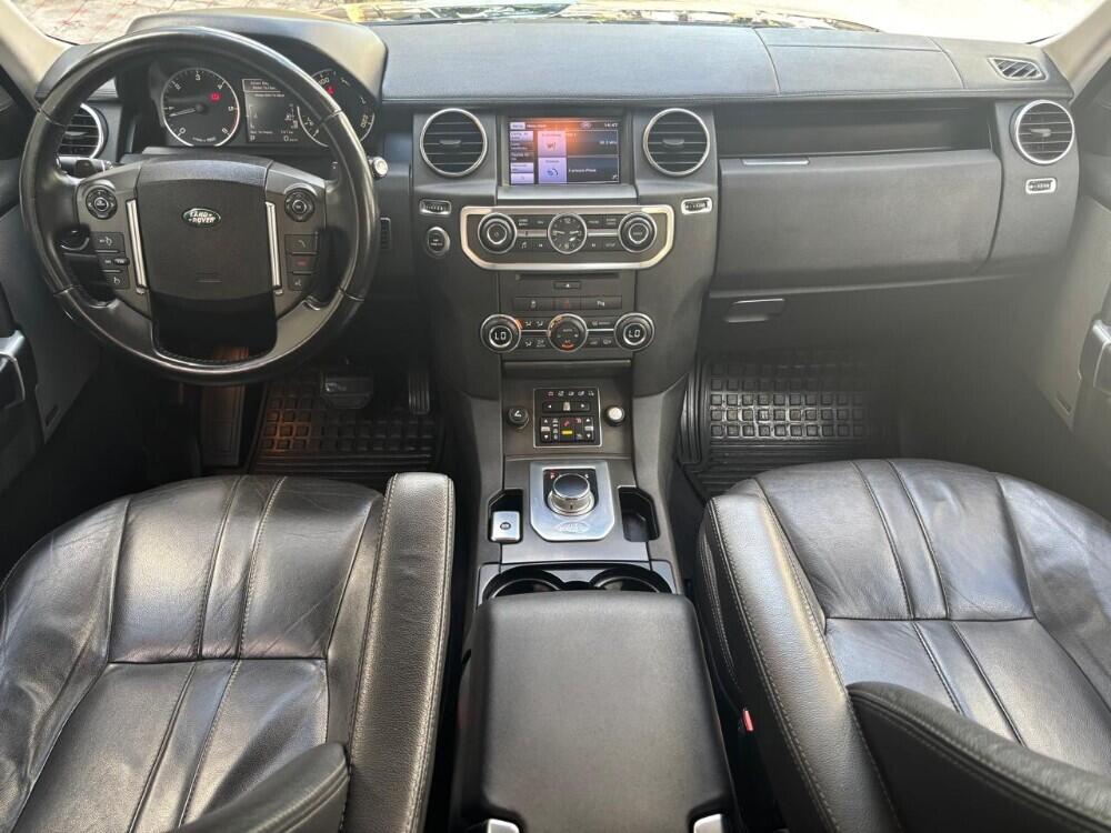 Land Rover Discovery 4