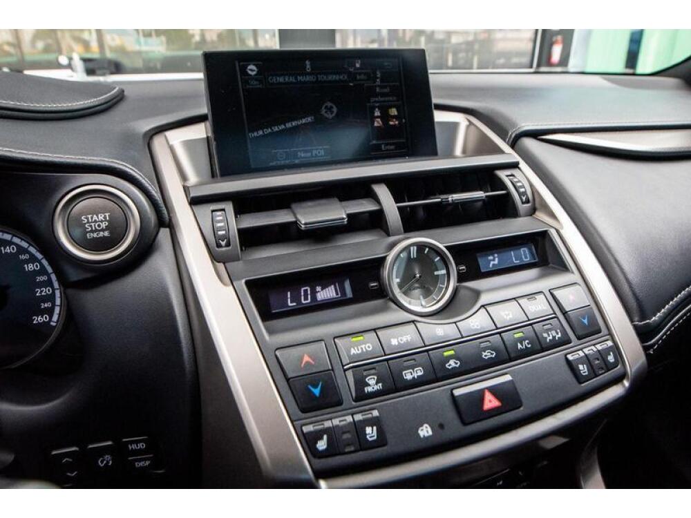 Lexus NX 200T