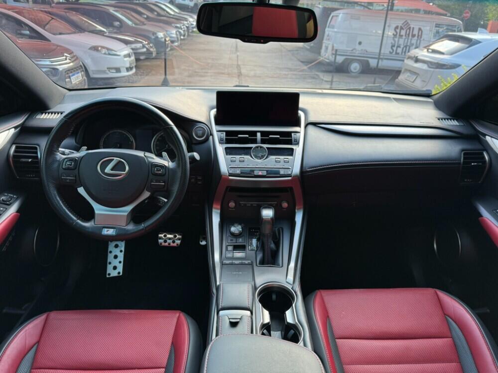 Lexus NX 300