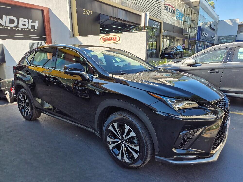 Lexus NX 300