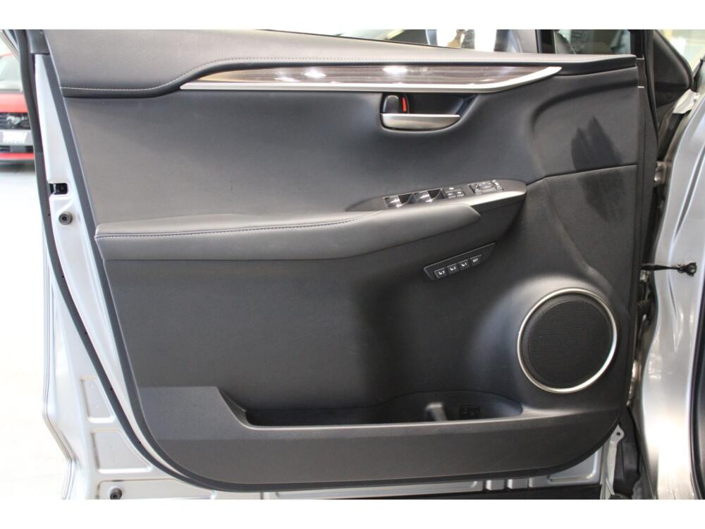 Lexus NX 300H