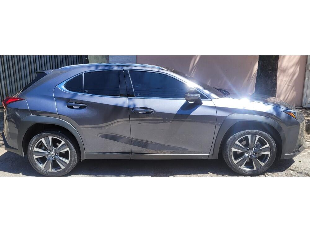 Lexus UX 250H
