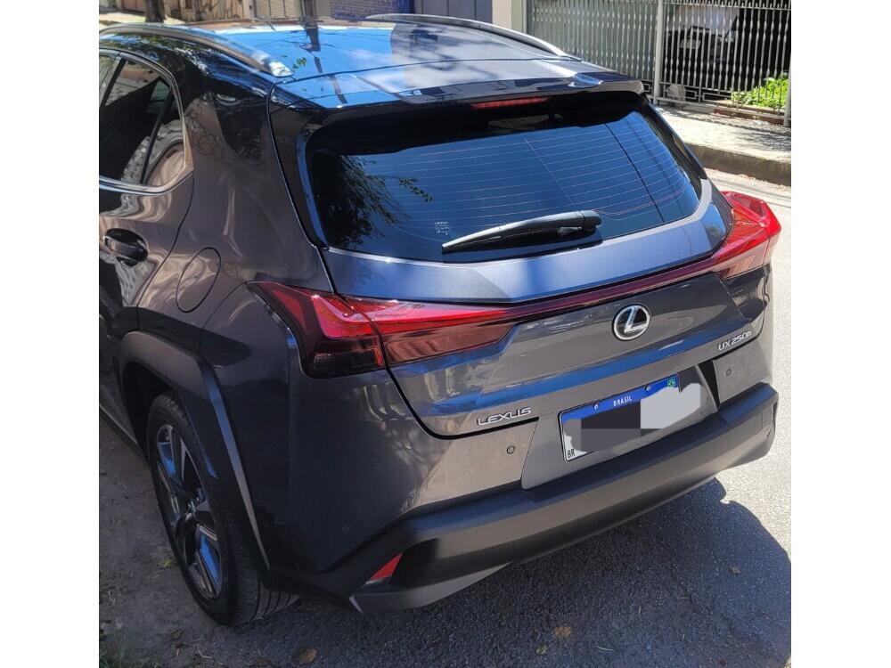 Lexus UX 250H