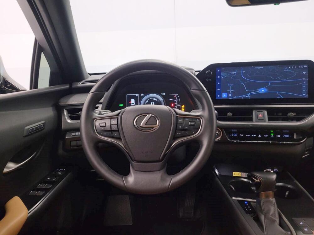 Lexus UX 250H