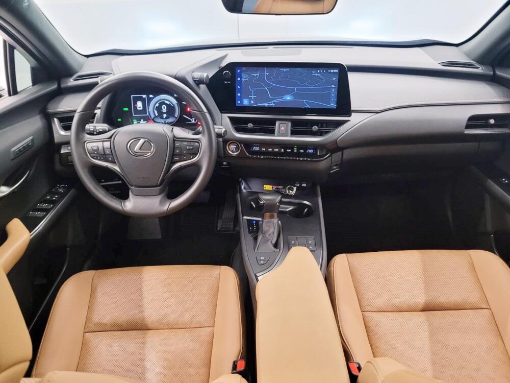 Lexus UX 250H