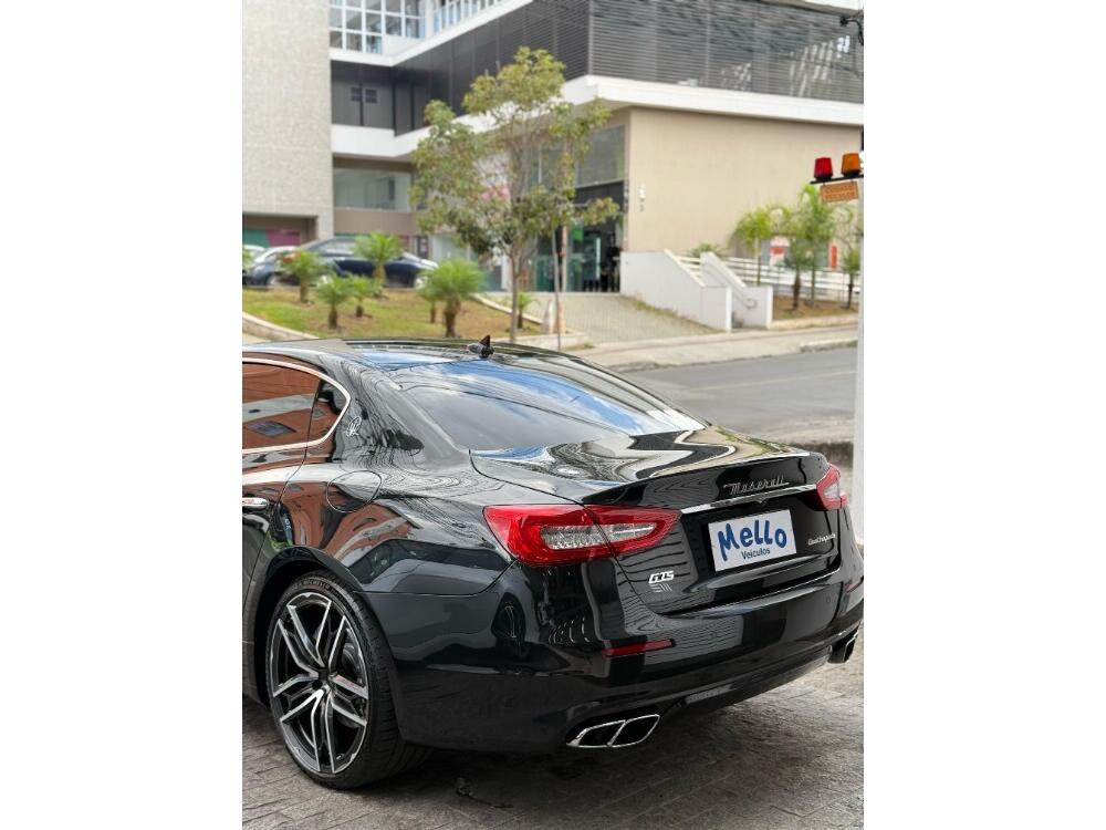 Maserati Quattroporte