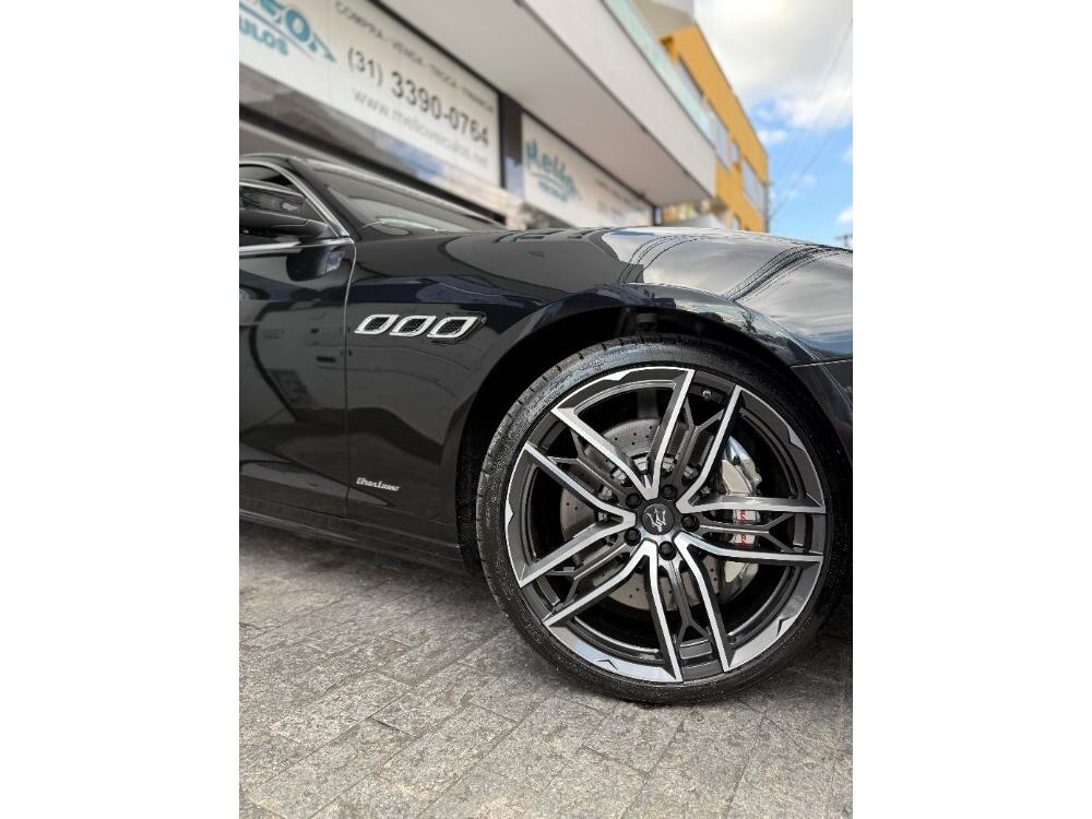 Maserati Quattroporte