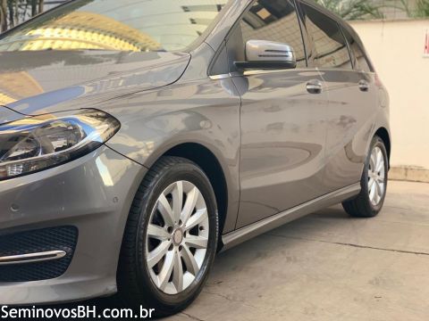 Mercedes Benz B 200 Mercedes Benz B 200