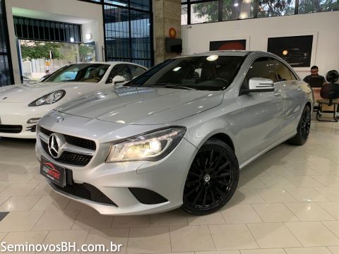 Mercedes Benz CLA 200 Mercedes Benz CLA 200