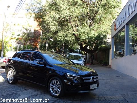 Mercedes Benz GLA 200 Mercedes Benz GLA 200