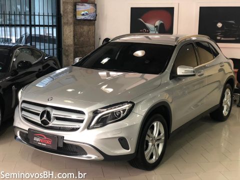 Mercedes Benz GLA 200 Mercedes Benz GLA 200