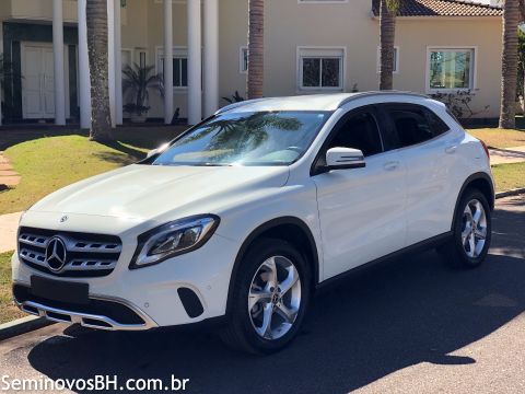 Mercedes Benz GLA 200 Mercedes Benz GLA 200