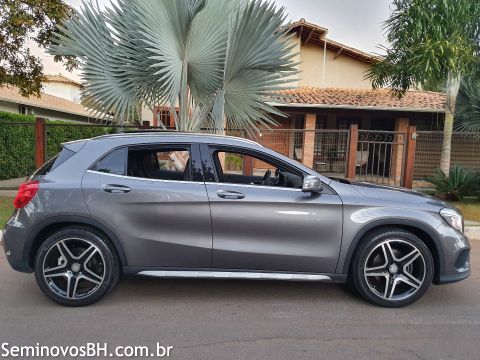 Mercedes Benz GLA 250 Mercedes Benz GLA 250
