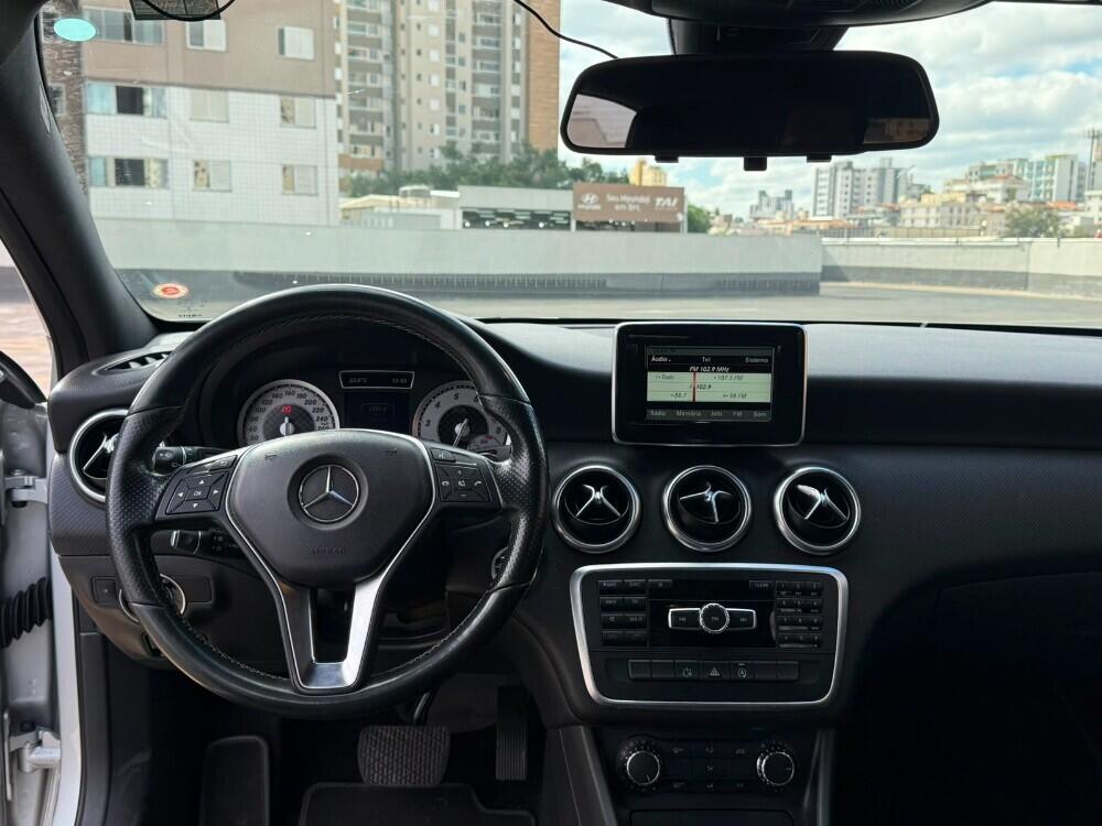 Mercedes Benz A 200